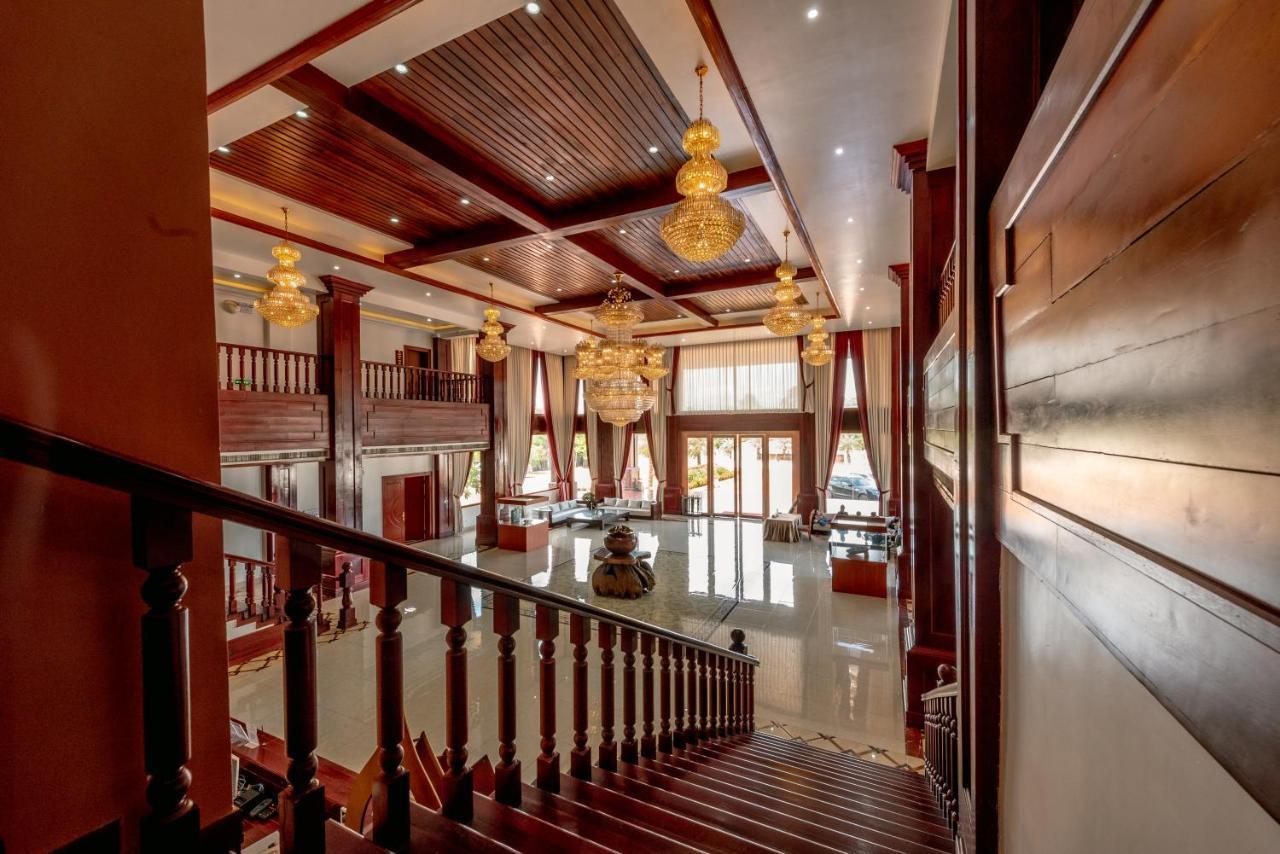 36Manor International Sport Hotel Vientiane Exterior photo